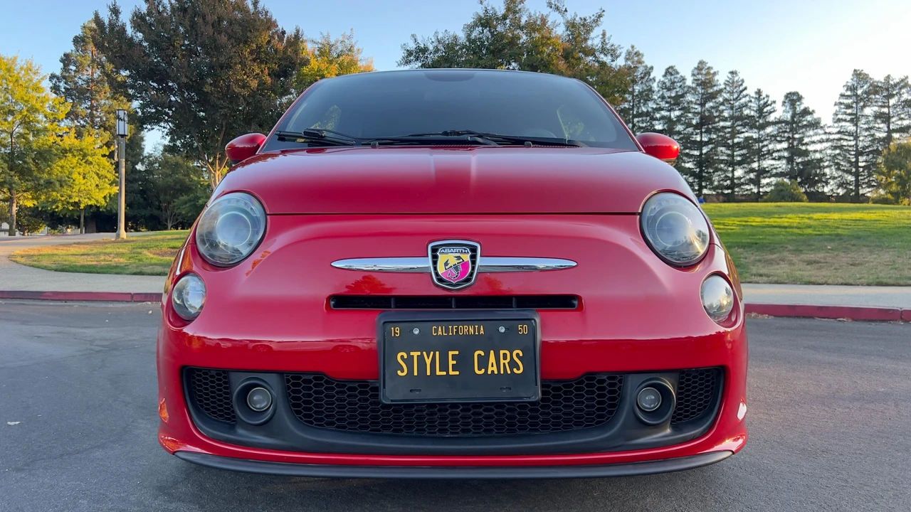 2015 Fiat Abarth 500 - Image 9 of 31