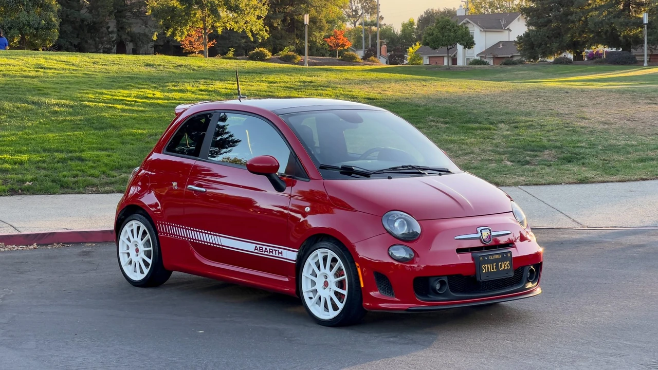 2015 Fiat Abarth 500 - Image 11 of 31