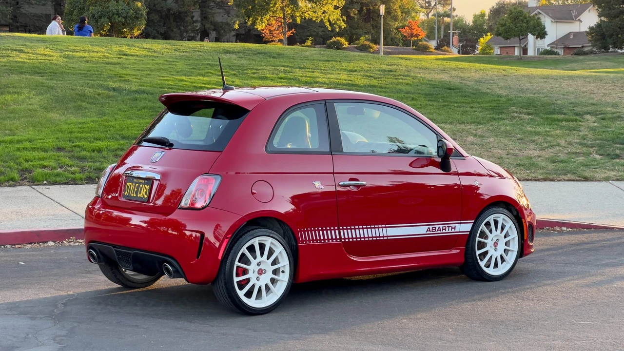 2015 Fiat Abarth 500 - Image 15 of 31