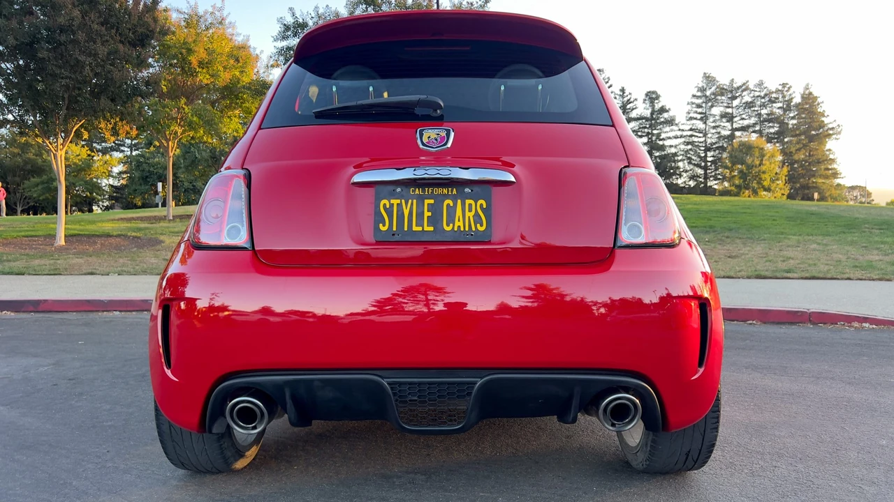 2015 Fiat Abarth 500 - Image 28 of 31