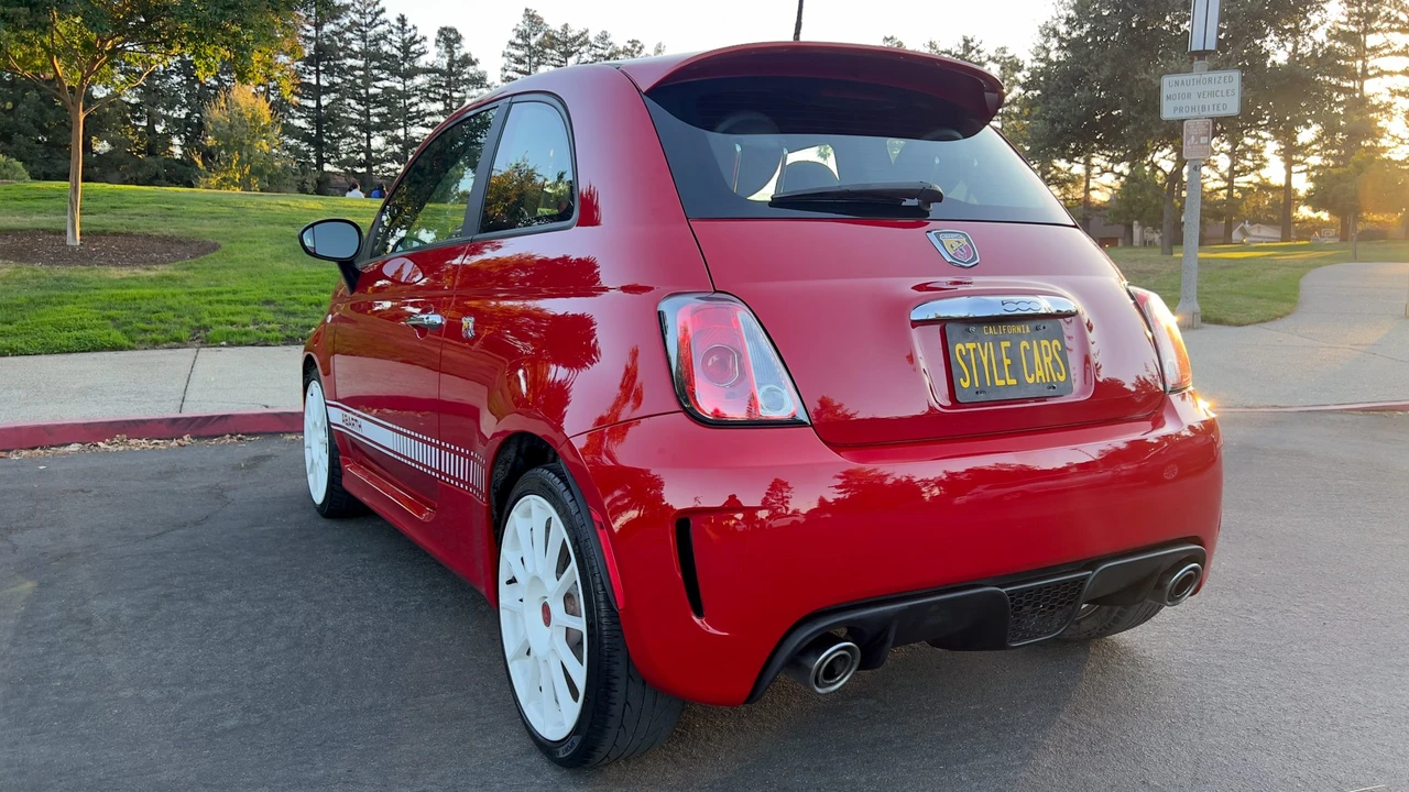 2015 Fiat Abarth 500 - Image 30 of 31