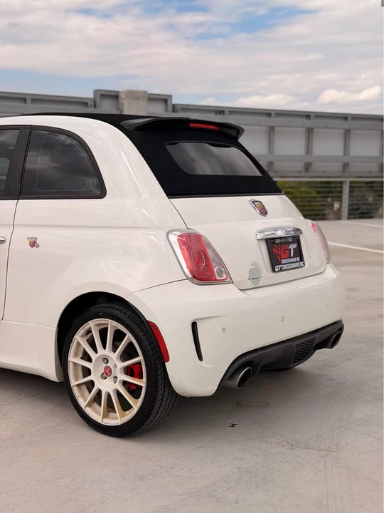 2015 Fiat Abarth 500 - Image 9 of 15