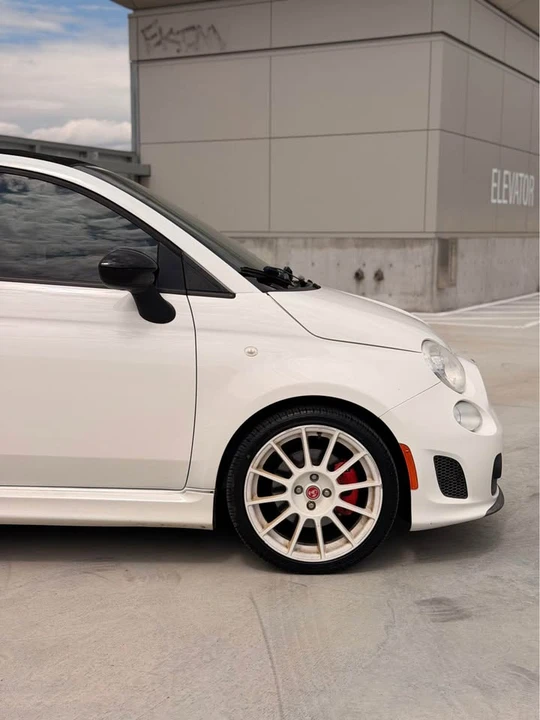 2015 Fiat Abarth 500 - Image 3 of 15
