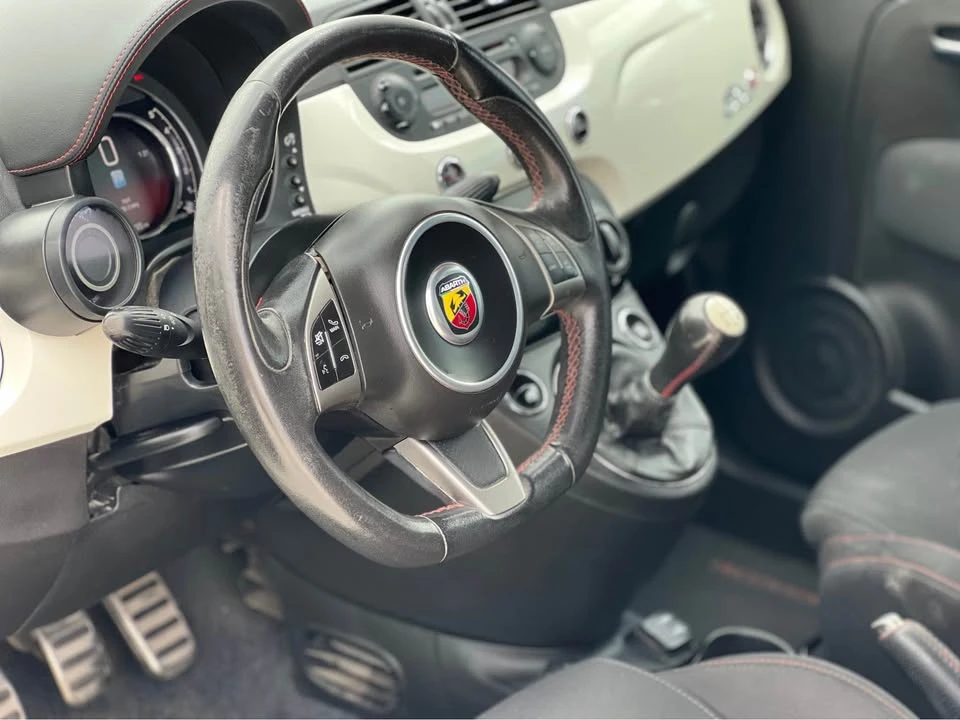 2015 Fiat Abarth 500 - Image 7 of 10