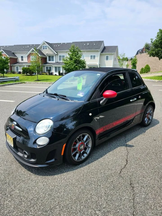 2015 Fiat Abarth 500 - Image 2 of 17