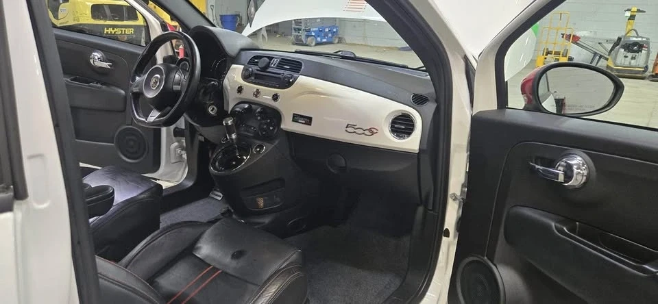 2015 Fiat Abarth 500 - Image 10 of 10