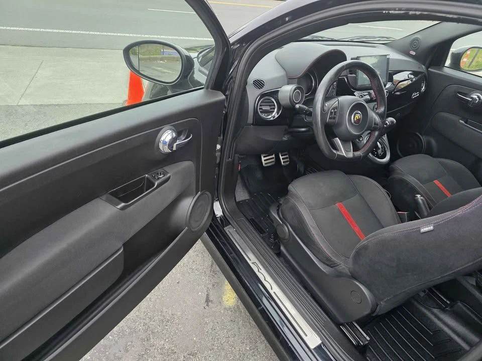 2015 Fiat Abarth 500 - Image 4 of 11