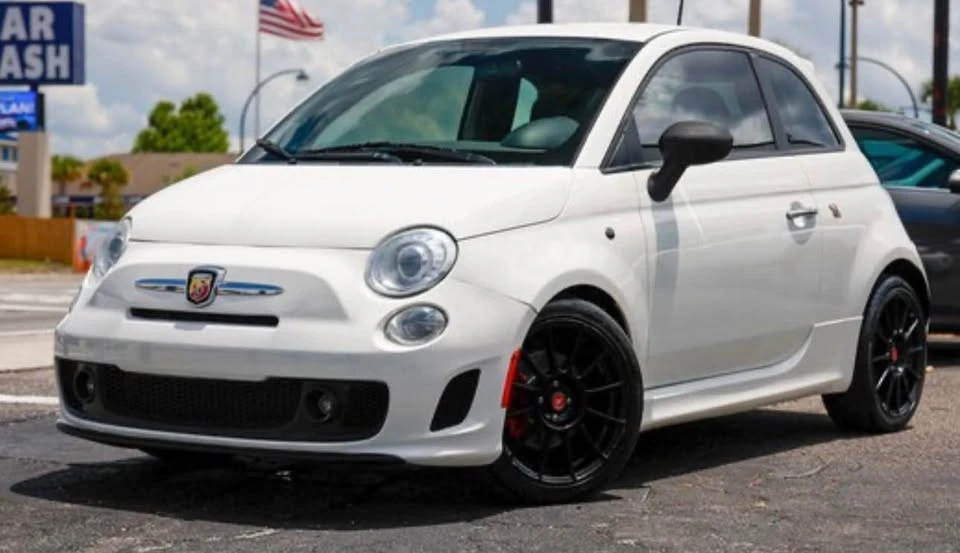 2015 Fiat Abarth 500 - Image 2 of 9