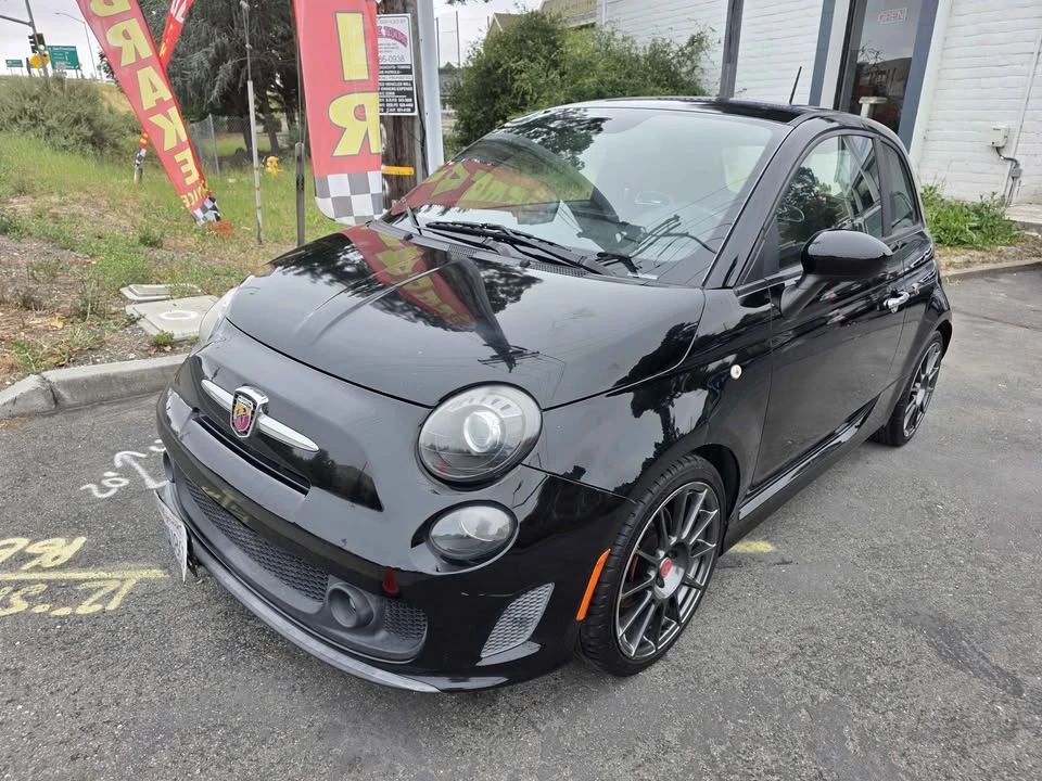 2015 Fiat Abarth 500 - Image 2 of 11