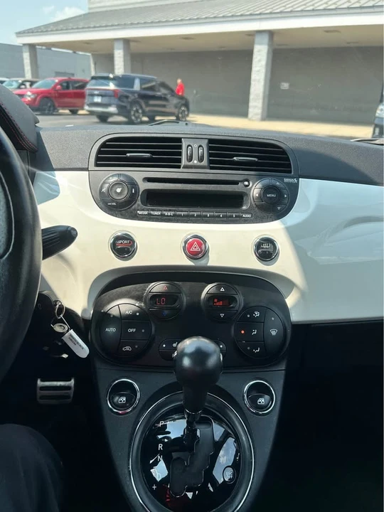 2015 Fiat Abarth 500 - Image 9 of 10