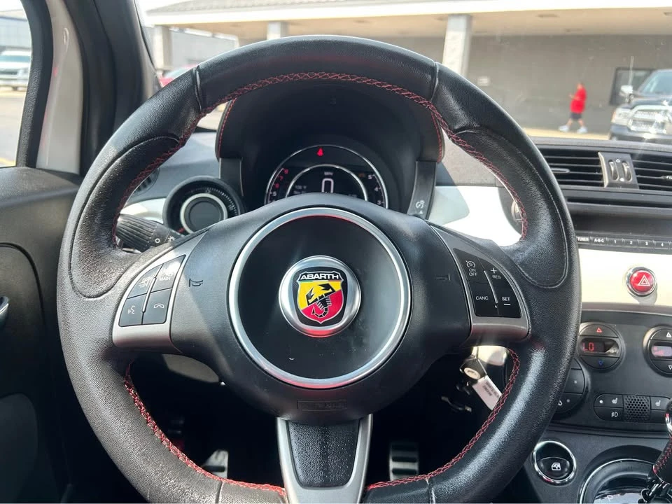 2015 Fiat Abarth 500 - Image 7 of 10
