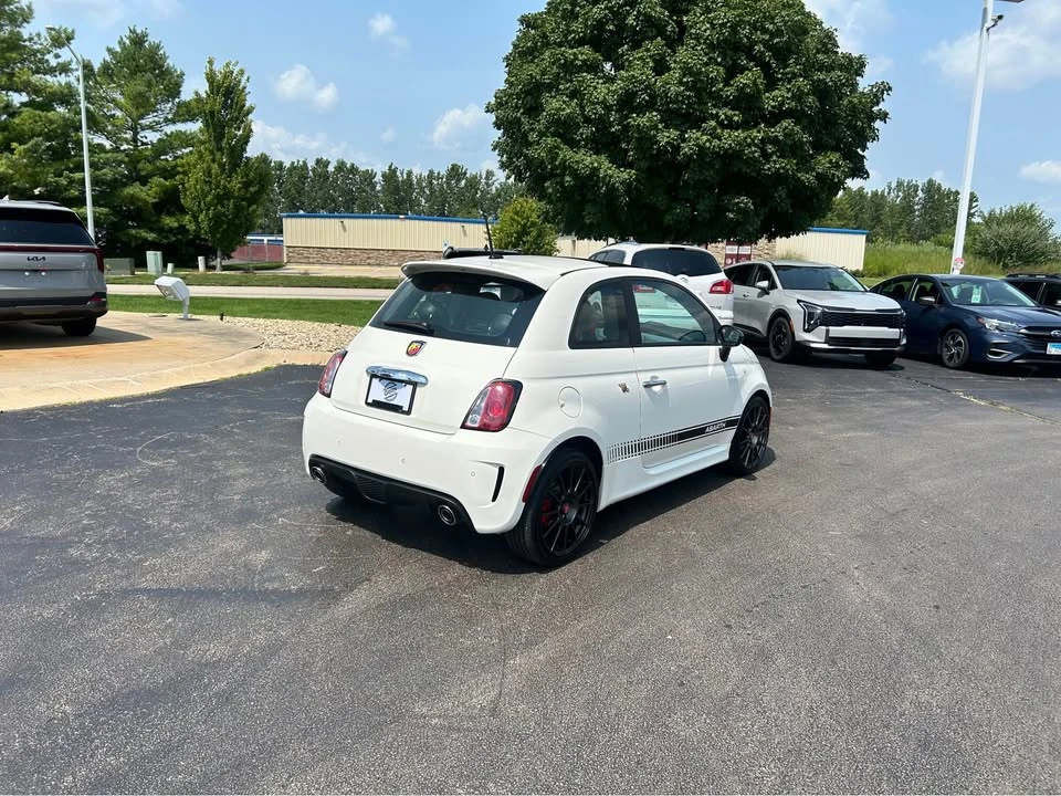 2015 Fiat Abarth 500 - Image 4 of 10