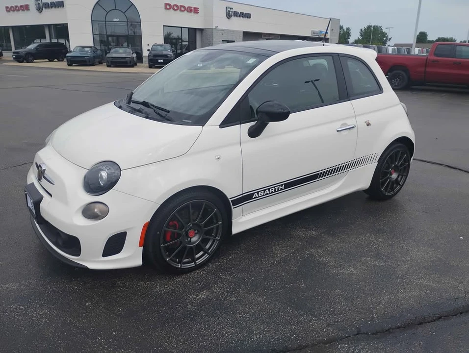 2015 Fiat Abarth 500 - Image 7 of 12