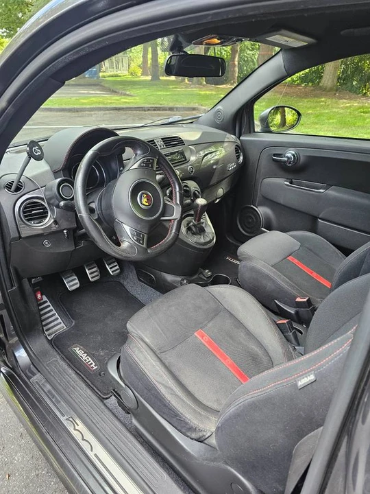 2015 Fiat Abarth 500 - Image 4 of 11