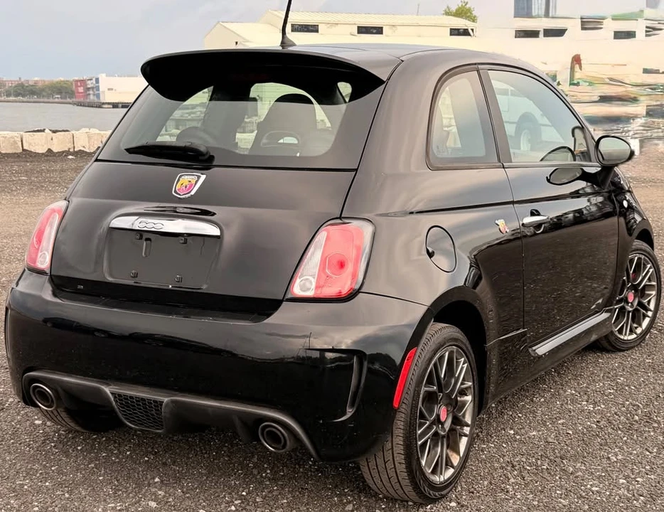 2015 Fiat Abarth 500 - Image 9 of 20