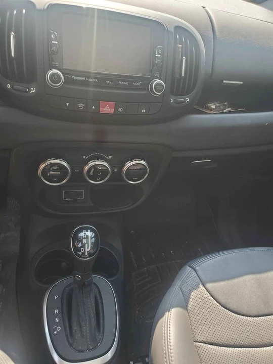 2015 Fiat Abarth 500 - Image 6 of 12