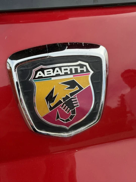 2015 Fiat Abarth 500 - Image 5 of 20