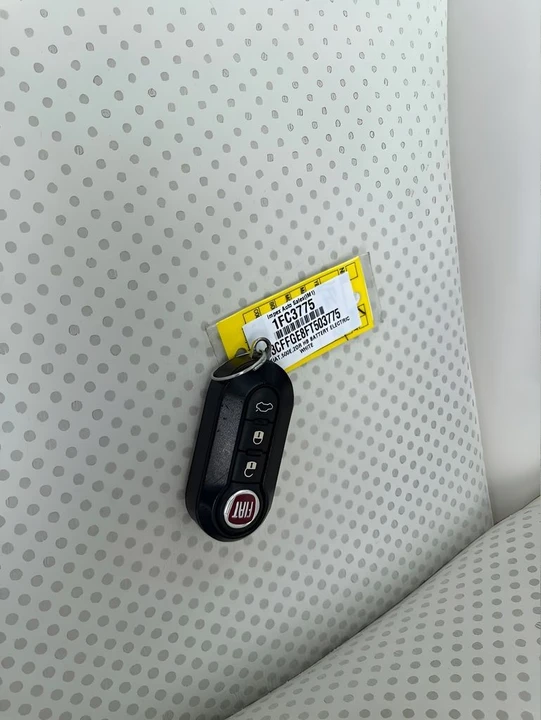 2015 Fiat 500 - Image 17 of 21