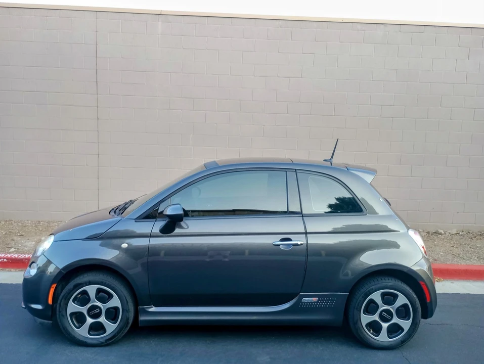 2015 Fiat 500e - Image 5 of 17