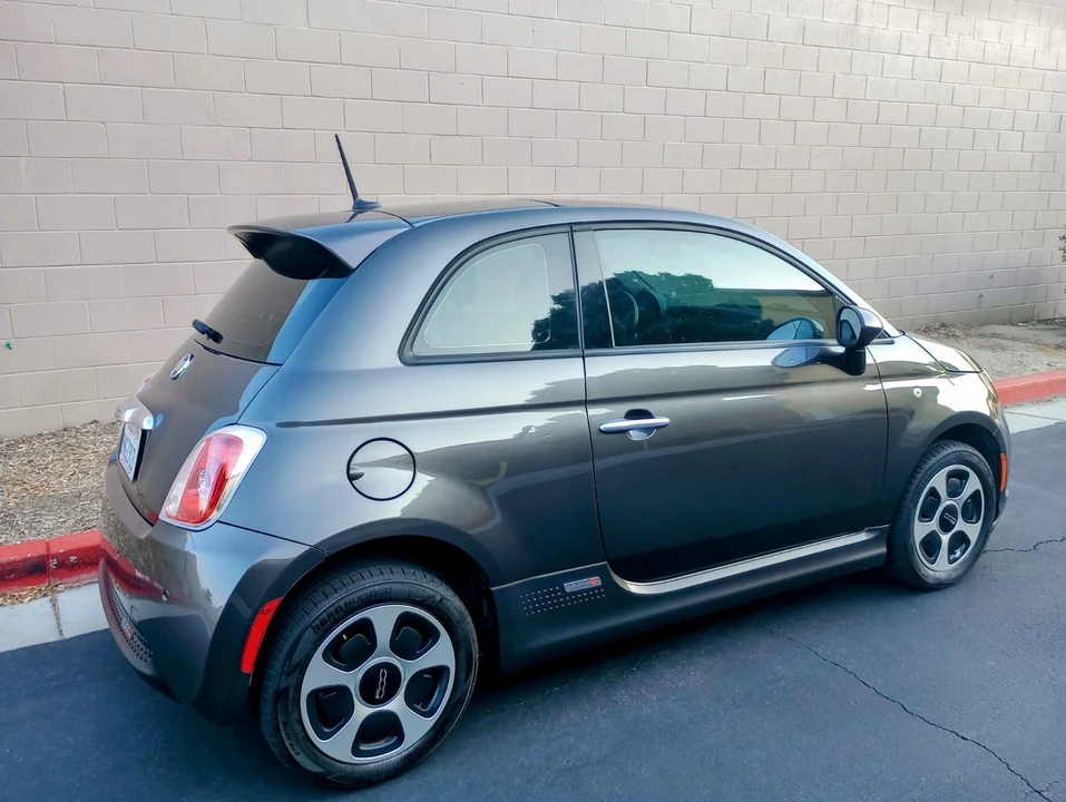 2015 Fiat 500e - Image 3 of 17