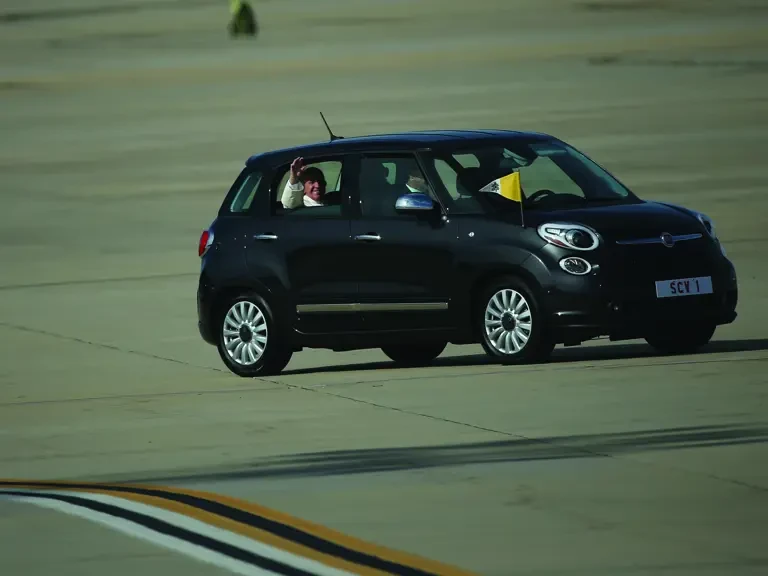 2015 Fiat 500 - Image 2 of 2