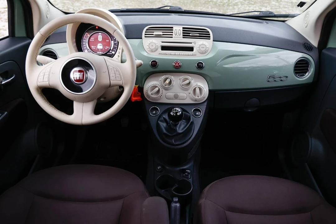 2015 Fiat 500 - Image 2 of 12