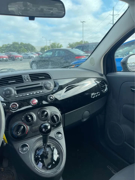 2015 Fiat 500 - Image 7 of 10