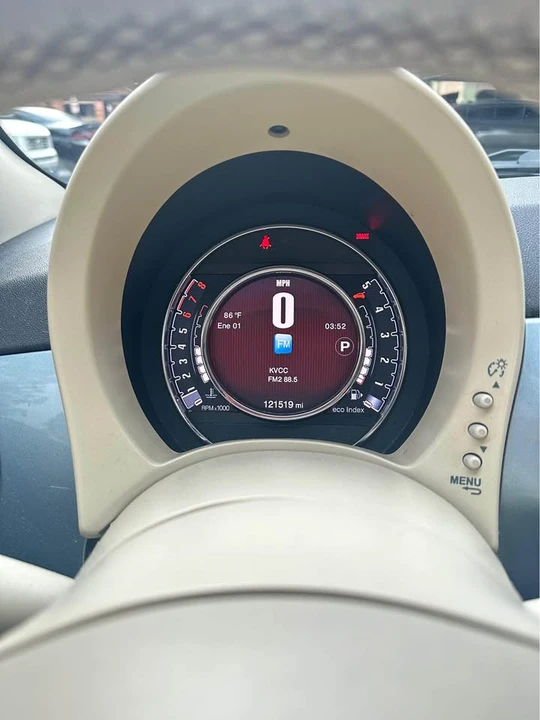 2015 Fiat 500 - Image 2 of 10