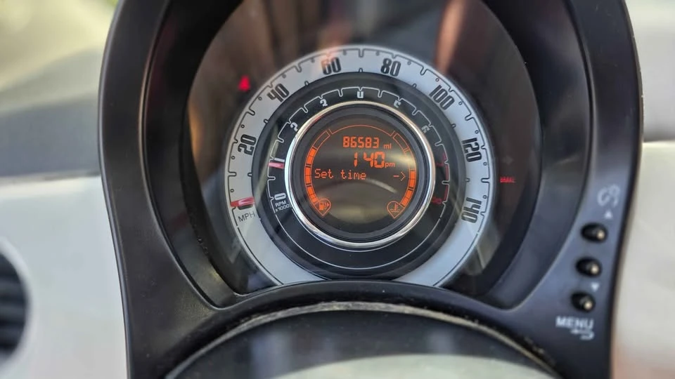 2015 Fiat 500 - Image 9 of 13