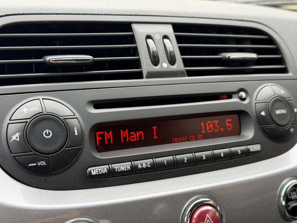 2015 Fiat 500 - Image 9 of 30