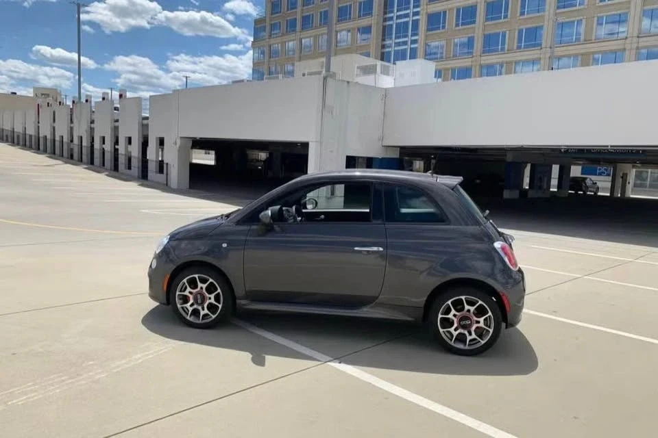 2015 Fiat 500 - Image 4 of 9