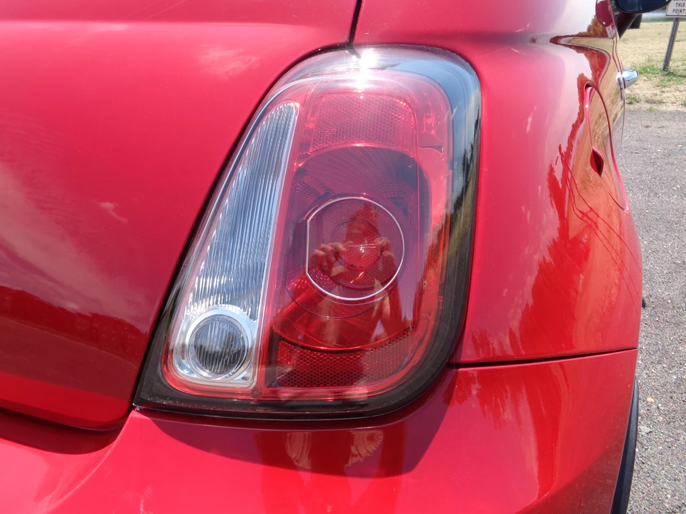 2015 Fiat Abarth 500 - Image 23 of 28