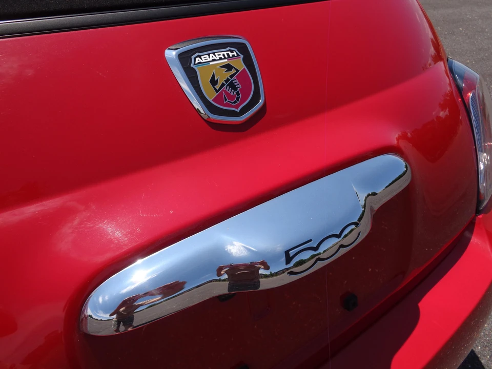 2015 Fiat Abarth 500 - Image 22 of 28