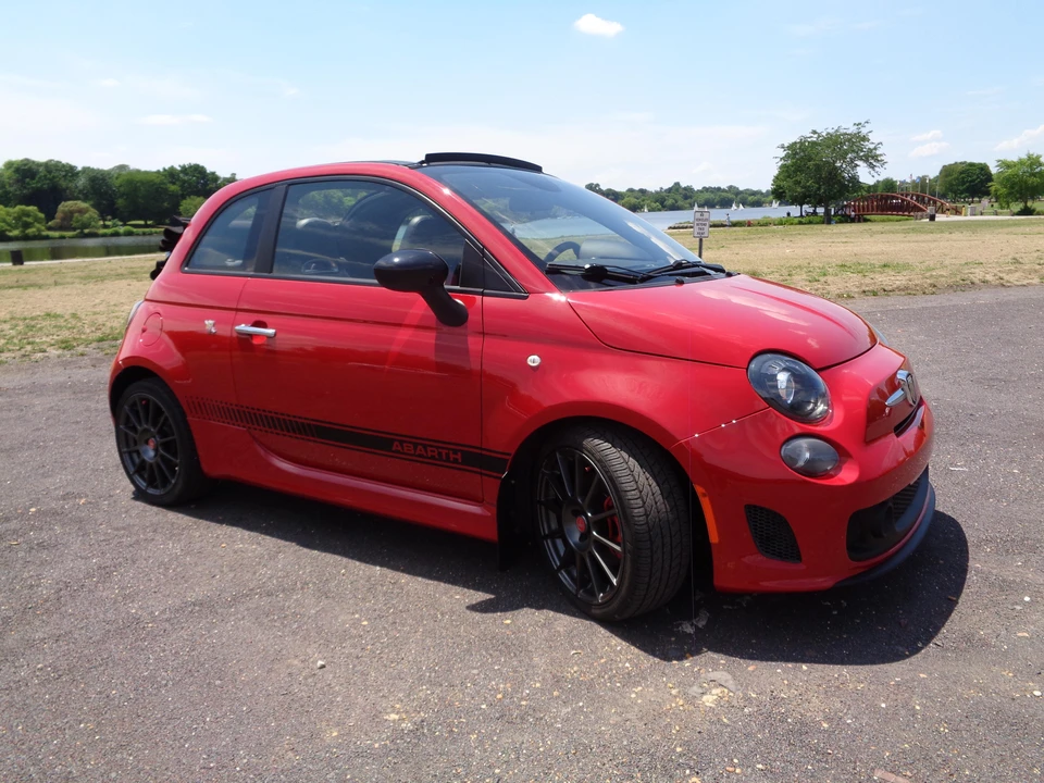 2015 Fiat Abarth 500 - Image 14 of 28