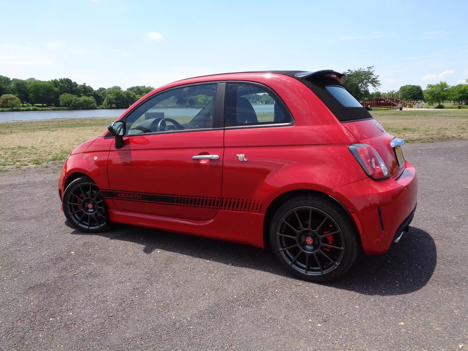 2015 Fiat Abarth 500 - Image 7 of 28