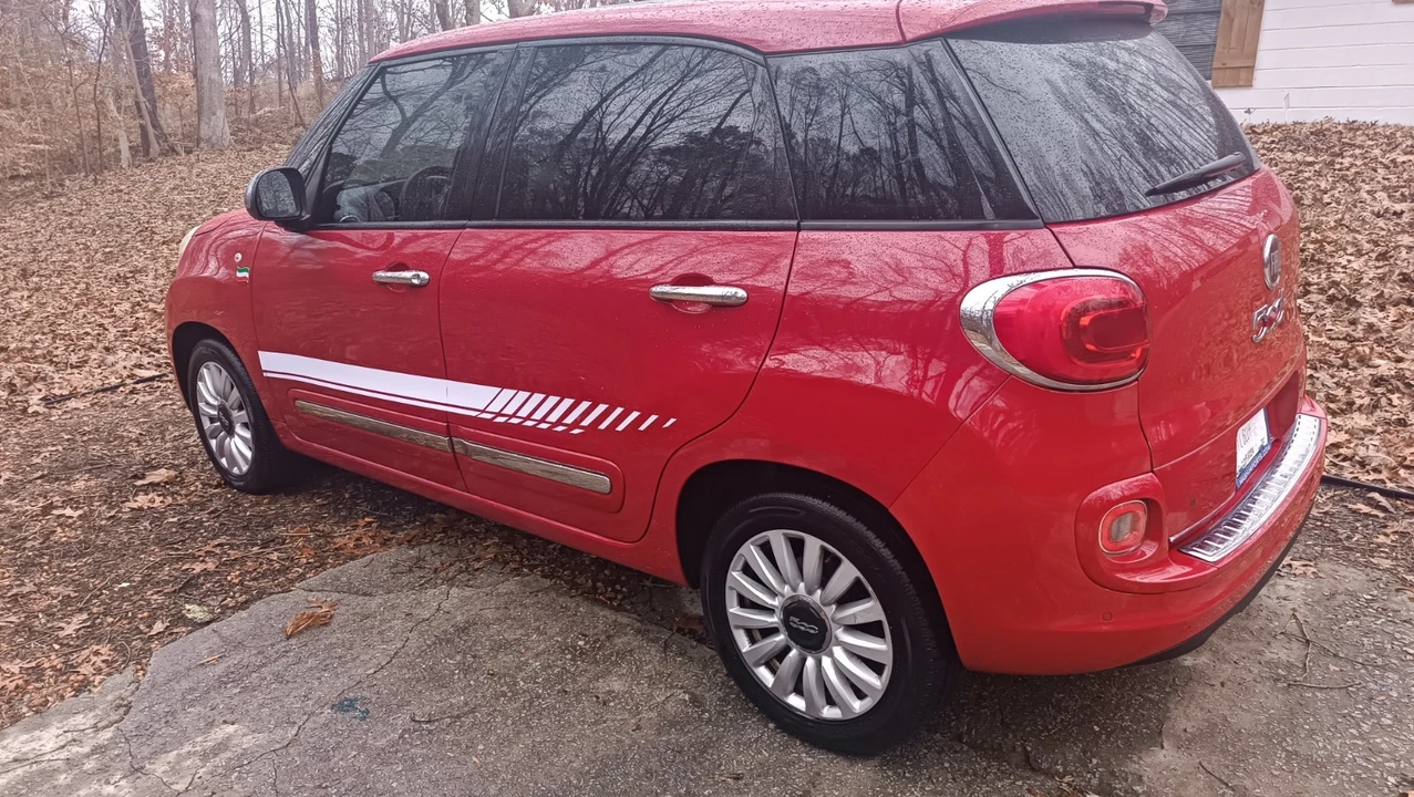 2015 Fiat 500 - Image 9 of 12