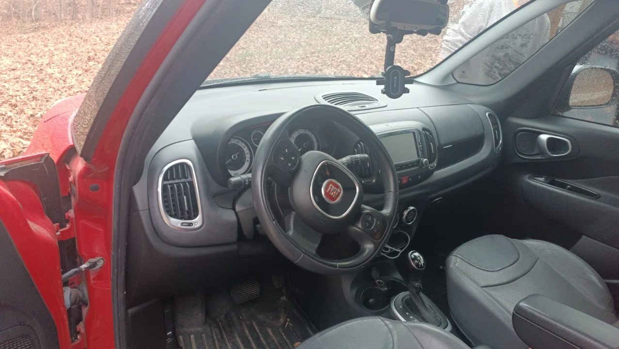 2015 Fiat 500 - Image 6 of 12