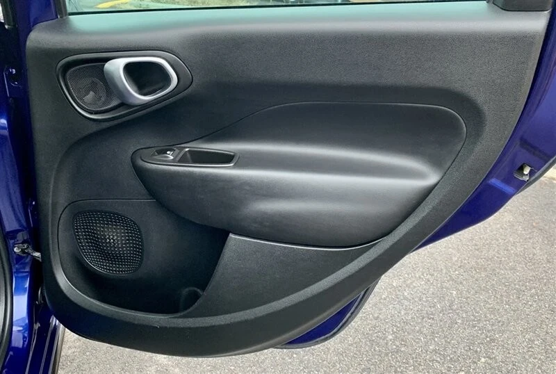 2015 Fiat 500 - Image 13 of 18