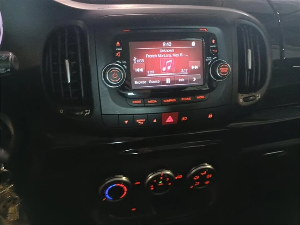 2015 Fiat 500 - Image 25 of 31