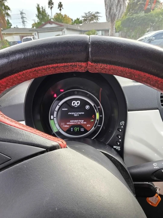 2015 Fiat 500e - Image 11 of 11