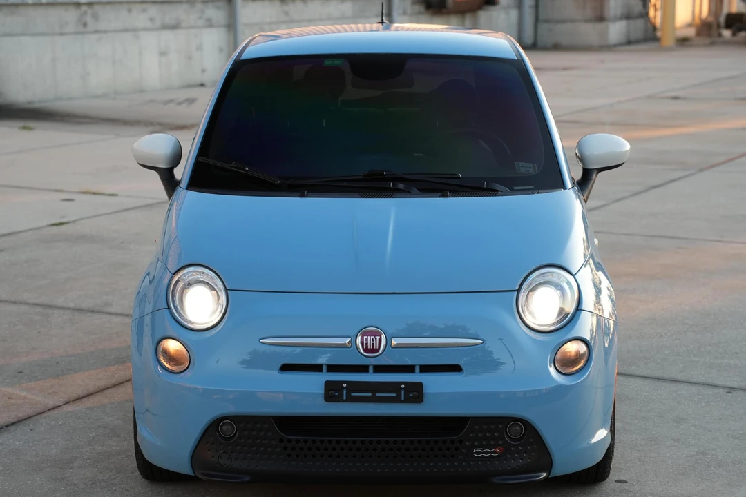 2015 Fiat 500 - Image 2 of 22