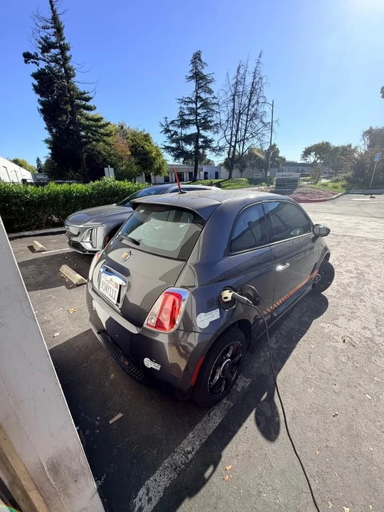 2015 Fiat 500e - Image 6 of 6