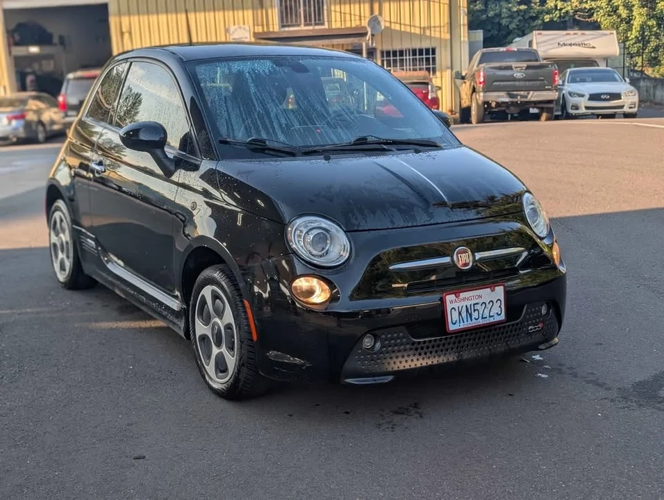 2015 Fiat 500e - Image 5 of 11