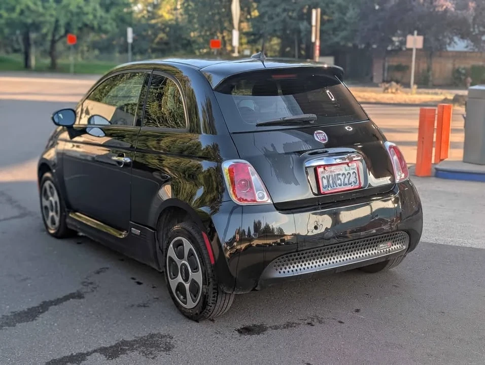 2015 Fiat 500e - Image 4 of 11