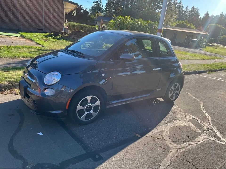 2015 Fiat 500e - Image 4 of 10