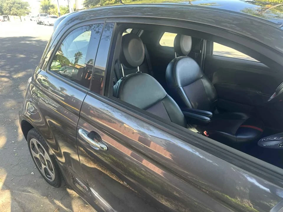 2015 Fiat 500e - Image 8 of 12