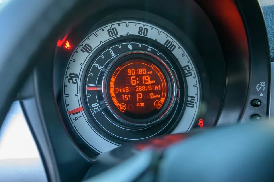 2015 Fiat 500 - Image 9 of 18