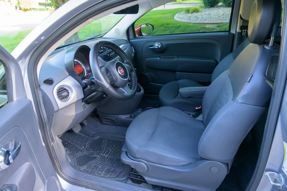 2015 Fiat 500 - Image 8 of 18