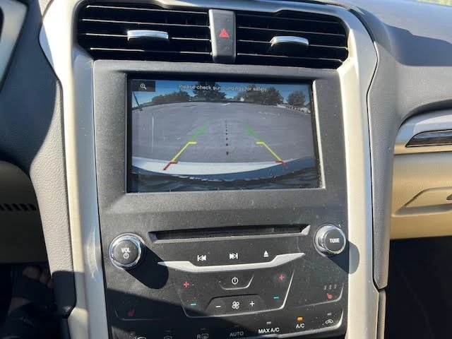 2015 Ford Fusion 2nd Gen - Image 15 of 17