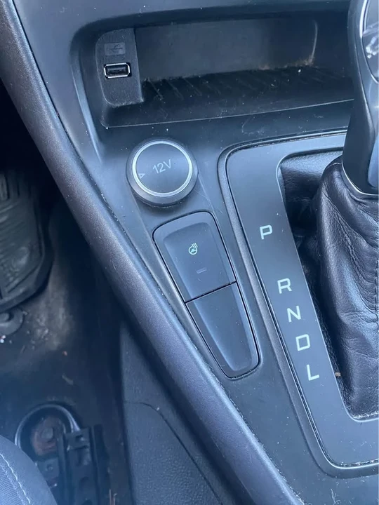 2015 Ford Focus 3rd Gen - Image 11 of 13